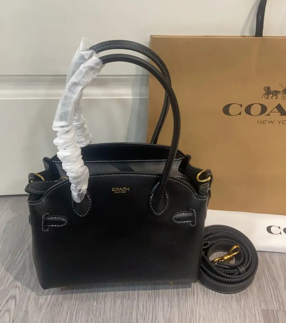 Coach Black handbag/crossbody bag